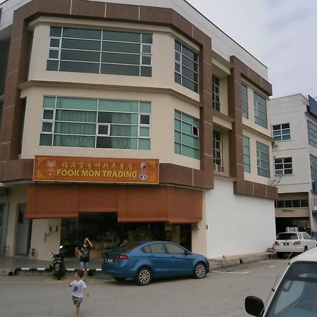 F.M Guesthouse Kampong Darat Tanah Puteh エクステリア 写真