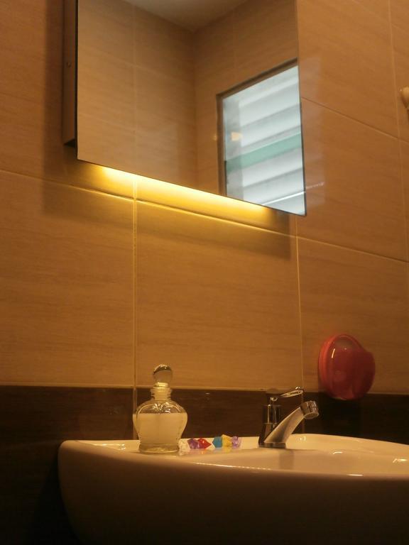 F.M Guesthouse Kampong Darat Tanah Puteh エクステリア 写真